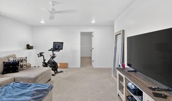 2106 Farm Valley Rd, Adrian, MI 49221
