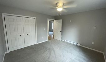 913 Pine Ave, Alma, MI 48801