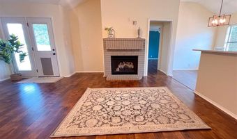 818 S OAK St, Archer City, TX 76351