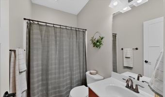 1442 30th St NW, Austin, MN 55912