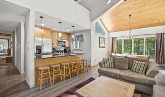 14 Parker Rd 5, Campton, NH 03223