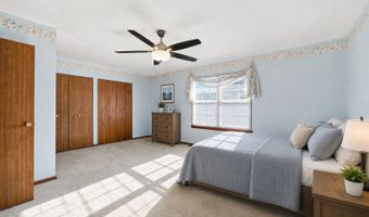 875 N Tamarac Blvd, Addison, IL 60101