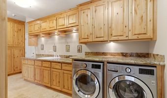 8944 E LAZYWOOD Pl, Carefree, AZ 85377