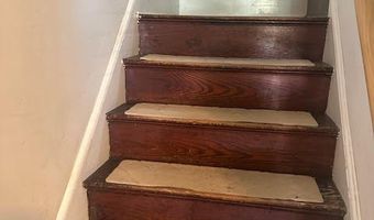 98 Bayview St, Belfast, ME 04915