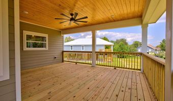 10113 Bald Eagle Dr, Biloxi, MS 39532