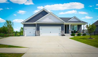 5453 Rowling Dr, Ames, IA 50014