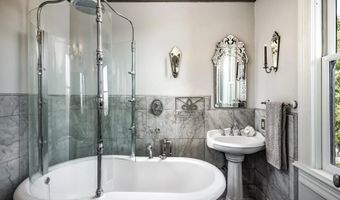 2133 2nd Ave, San Diego, CA 92101