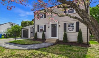 28 Eden Crest Dr, Cranston, RI 02920