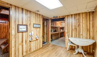 1012 Coopers Run, Amherst, OH 44001