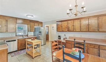 910 Chantilly Ln, Anderson, SC 29625