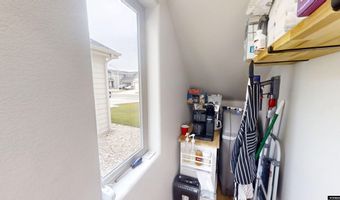 6015 Overlook Way, Mills, WY 82604