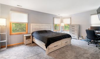 629 Lloyd Rd, Aberdeen, NJ 07747