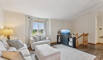 207 Ash St E, Annandale, MN 55302