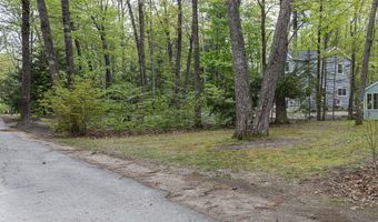 18 Julian St, Sebago, ME 04029