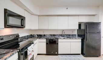 1016 S WAYNE St 406, Arlington, VA 22204