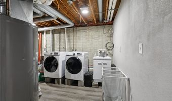 729 11th St SE, Altoona, IA 50009