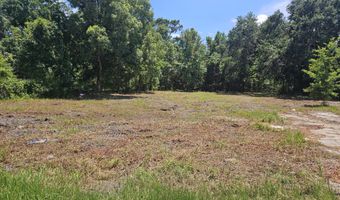 1209 Old Spanish Trl, Bay St. Louis, MS 39520