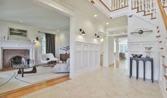 108 Oak Trl, Bolton, MA 01740