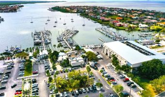 902 BUNKER VIEW Dr, Apollo Beach, FL 33572