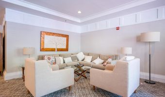 4951 BRENMAN PARK Dr 410, Alexandria, VA 22304