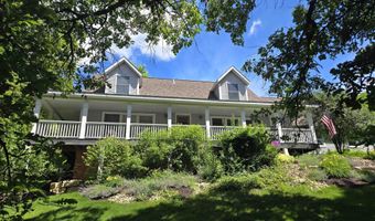 5 A114 N Apple Canyon Rd, Apple River, IL 61001
