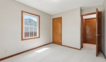 8768 Meadowridge Ln, Indianapolis, IN 46217
