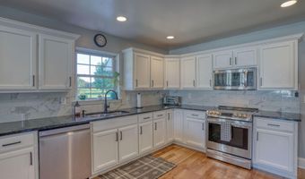 1171 THOMAS DAVIS Dr, Clayton, DE 19938