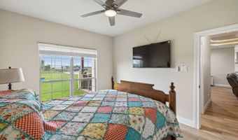 9691 Crow Ln, Adkins, TX 78101