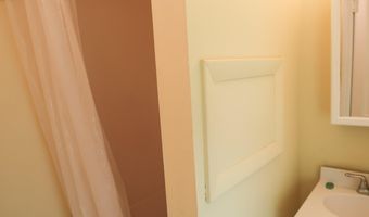 22 E Chestnut St, Augusta, ME 04330