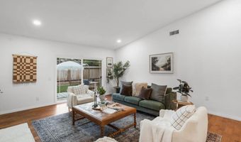 3226 Summit Dr, Escondido, CA 92025