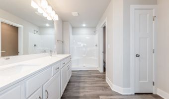 712 Meadow Rd, Adel, IA 50003