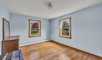 26 Barnum Rd, Danbury, CT 06811