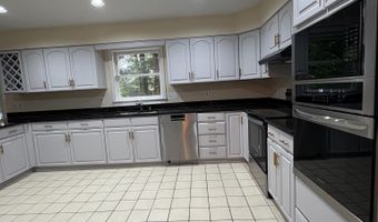 3502 HOLLY Rd, Annandale, VA 22003
