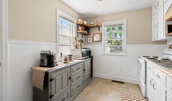 302 16th St SE, Austin, MN 55912