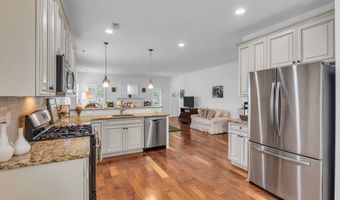 31 Twilight Dr, Barnegat, NJ 08005