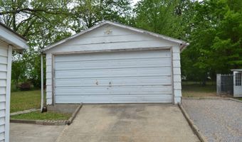 360 S Second St, Albion, IL 62806
