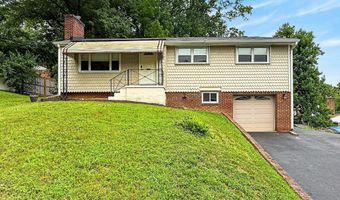 6927 FERN Ln, Annandale, VA 22003