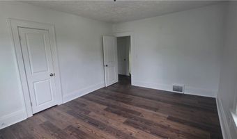804 Work Dr, Akron, OH 44320