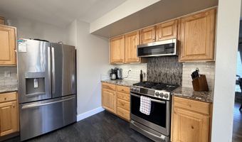 907 BALDWIN Dr, Cheyenne, WY 82001