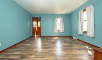 216 5th St, Allison, IA 50602