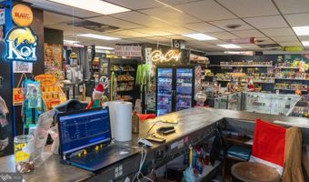 First State Vape LLC 470 N DUPONT HWY, Dover, DE 19901