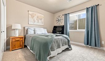 3401 Red Fox Rd, Ames, IA 50014