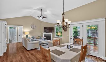 14 Wood Path Ln, Arden, NC 28704