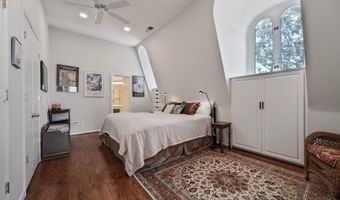 706 PRINCE St 4, Alexandria, VA 22314