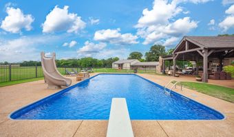1491 Burr Hight Rd, Bells, TN 38006