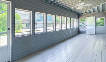58 Shore Dr, Branford, CT 06405