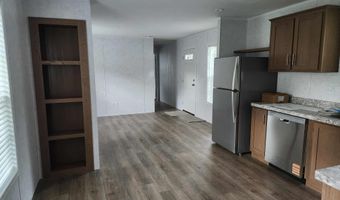 32 Cassie Ln, Bennington, VT 05201