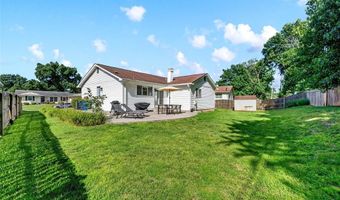 375 Novara Dr, Ballwin, MO 63021