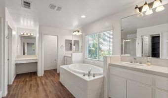 1049 Boulder Pl, Oceanside, CA 92057