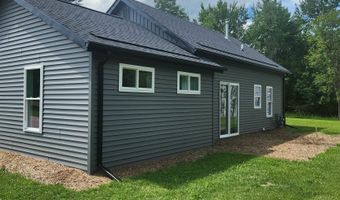 69870 Wolcott Rd, Armada, MI 48005